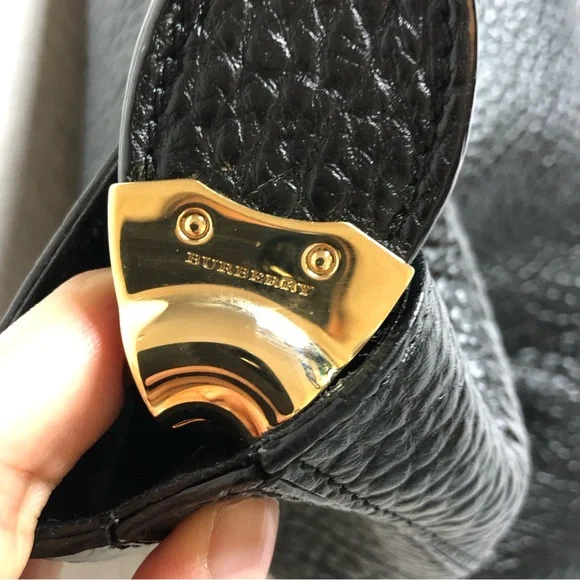 Burberry Lindburn Hobo - Picture 4 of 15